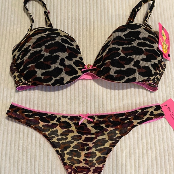 Vintage Betsey Johnson Pink Animal print Bra and matching thong set NWT SEXY - Picture 3 of 9